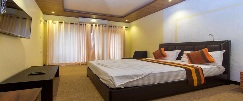 Deluxe Double Room with Mountain View